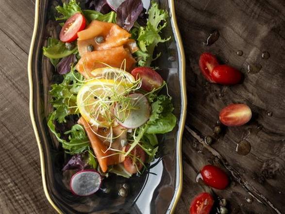 A03Smoked Salmon Salad 醃三文魚沙律